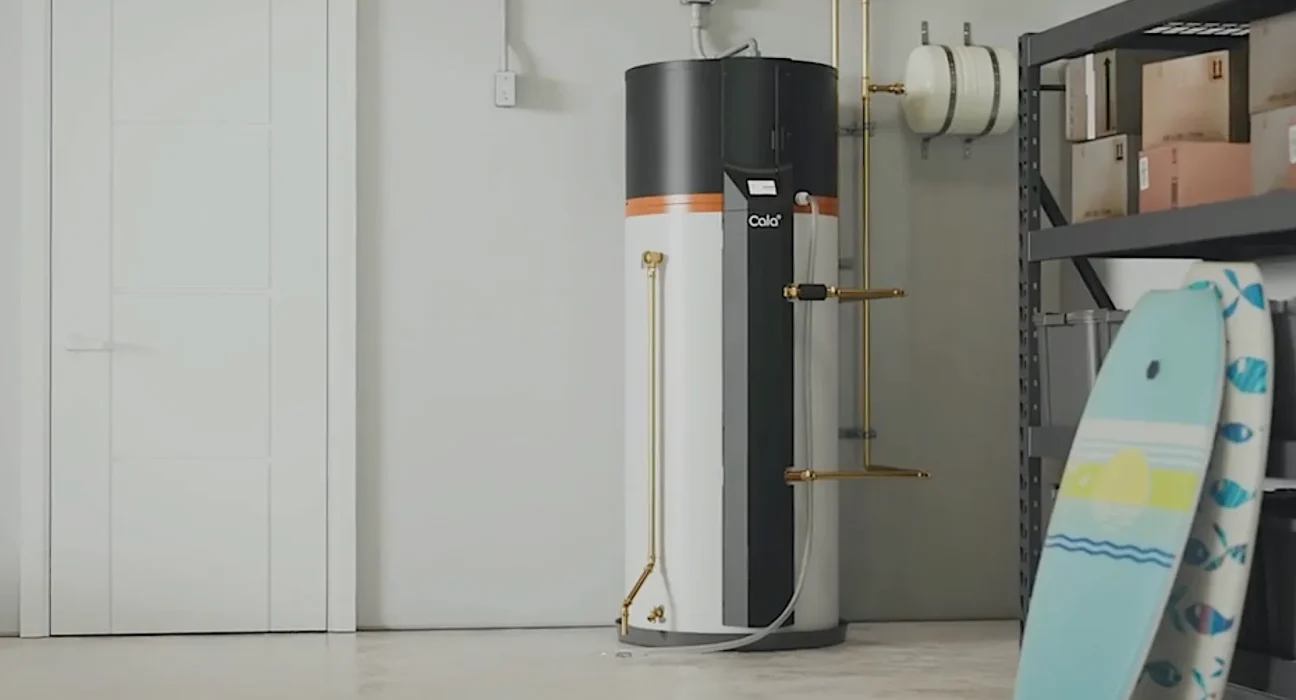 Dites adieu aux douches glacées : cet chauffe-eau à 'intelligence prédictive' est la solution idéale !