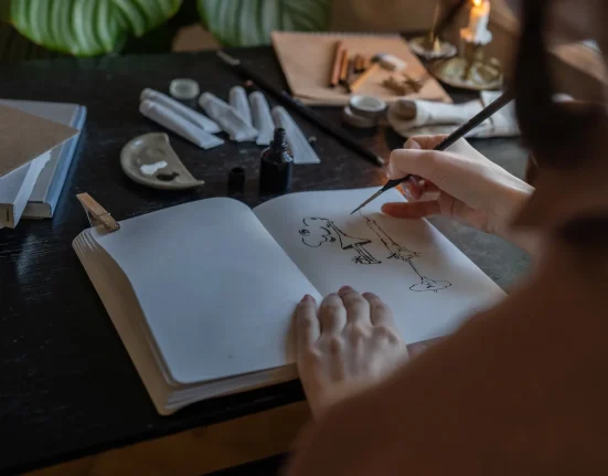 Étonnement d'un étudiant face à un devoir d'histoire de l'art : « Contre mes propres principes et valeurs »