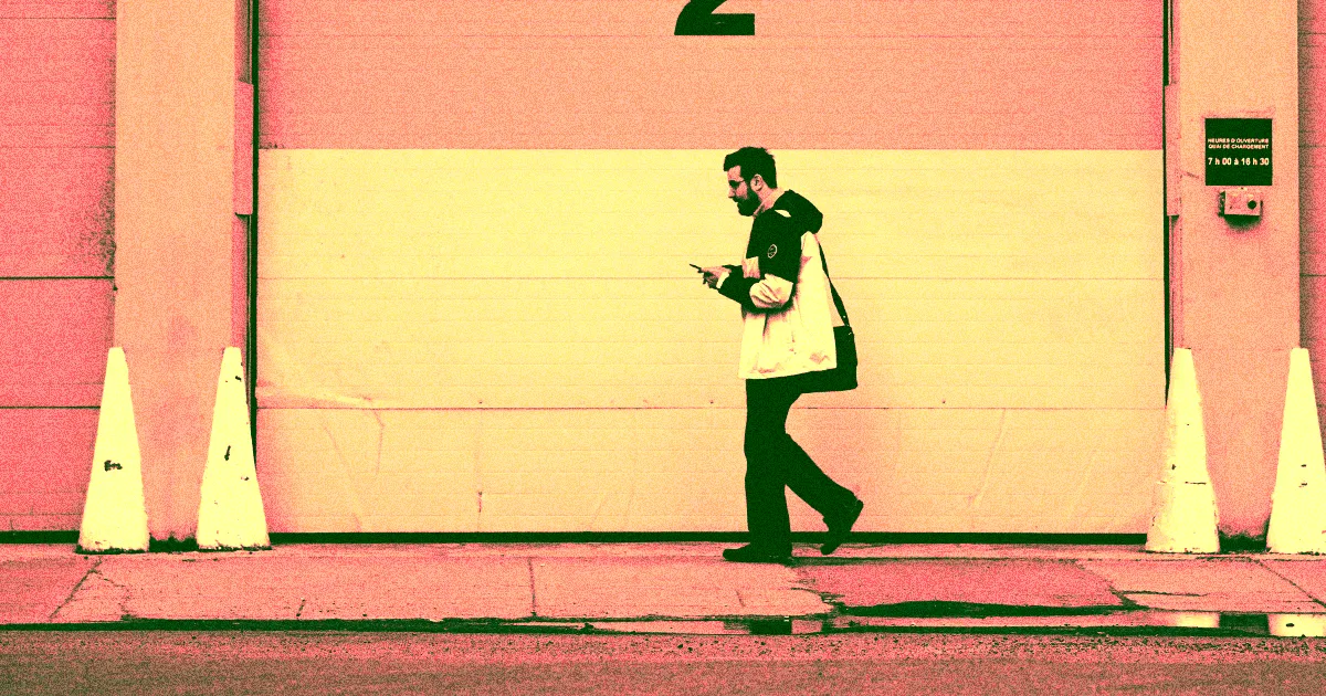 Google Teste une Fonctionnalité qui Vous Rappelle de Ne Pas Utiliser Votre Smartphone en Marchant.