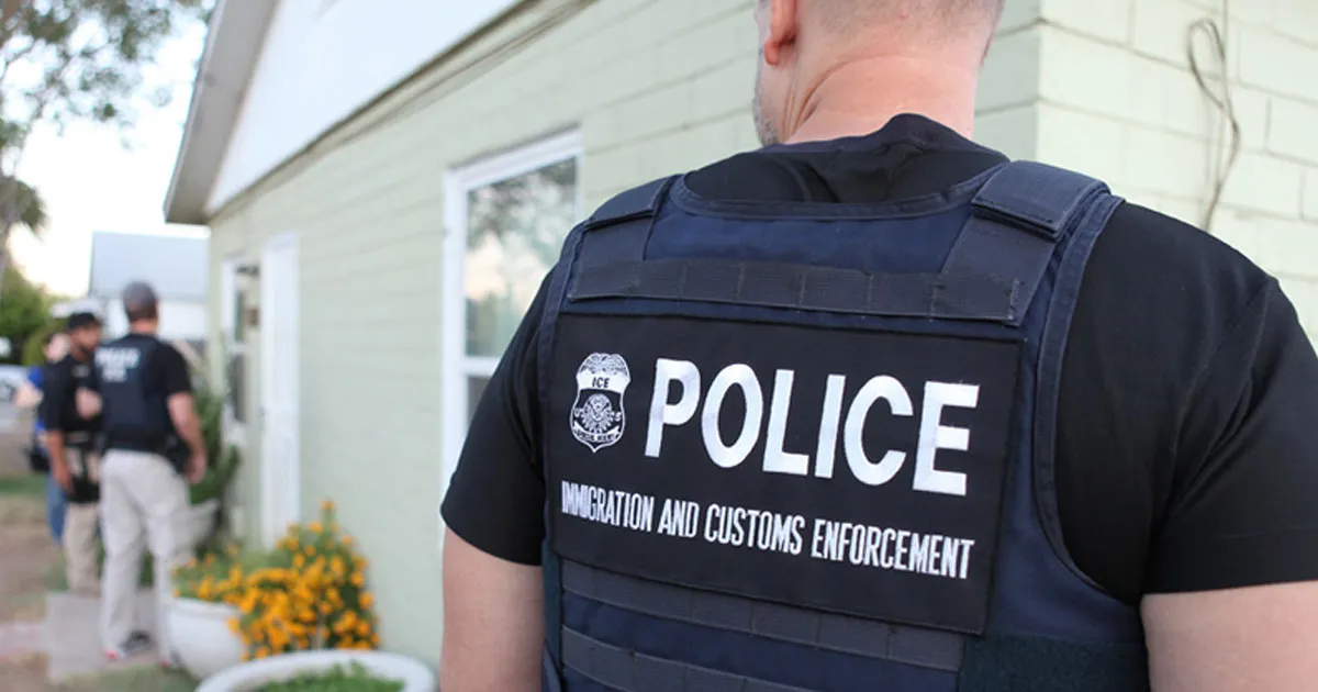 ICE Signe un Contrat avec une Entreprise de Reconnaissance Faciale Contestée