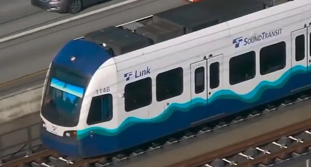 Première mondiale : le tramway flottant dévoilé à Seattle, une prouesse d'ingénierie