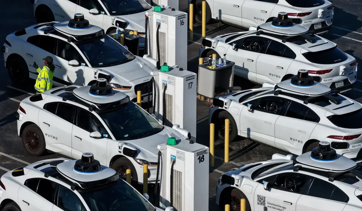 Suspension du Service Waymo : Une Nouvelle Interruption Après l'Incident de Brique Massive