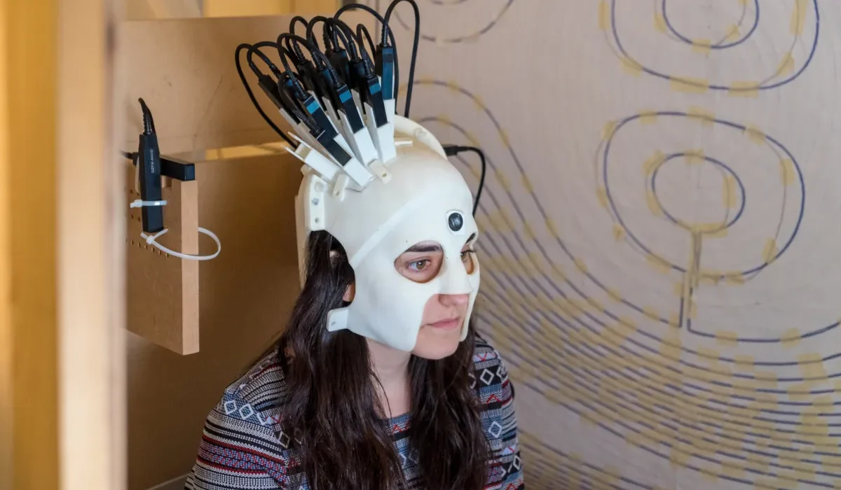 Un Scanner Mobile Détecte l'Activité Cérébrale des Patients lors des Activités Quotidiennes.