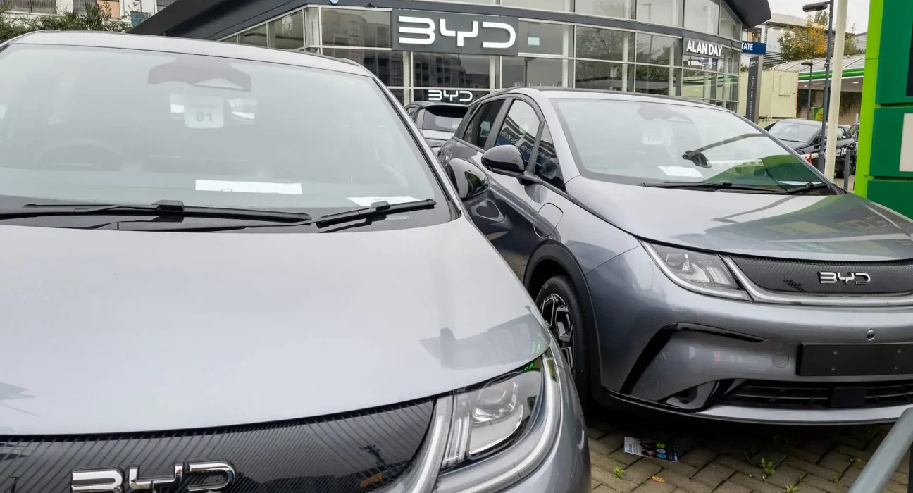 BYD Équipe ses Véhicules Électriques Abordables de Lidar : Une Stratégie Contestée par les Experts