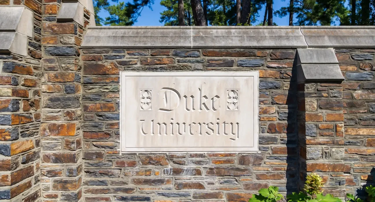 Centre de données prévu par Duke : des inquiétudes sur les engagements climatiques à Durham en période de sécheresse.