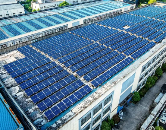 Choc énergétique lié à la guerre propulse l'essor des exportations chinoises de technologies propres