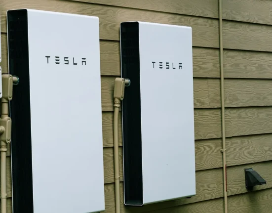 Conseils sincères des propriétaires de Tesla Powerwall pour une solution de secours complète à domicile