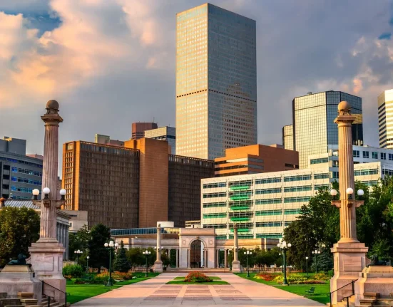 Denver : Une révolution thermique au cœur de la ville grâce aux eaux usées