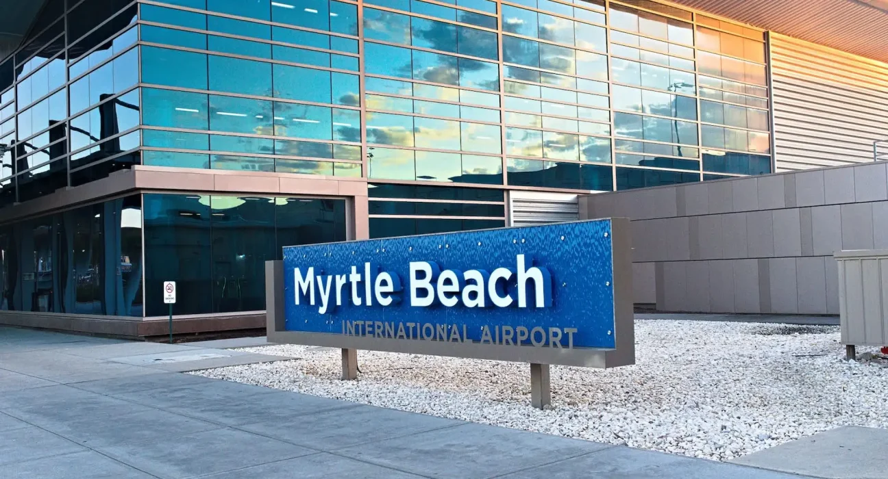 « Étude de deux ans révèle des niveaux alarmants de substances indésirables près de l’aéroport de Myrtle Beach »
