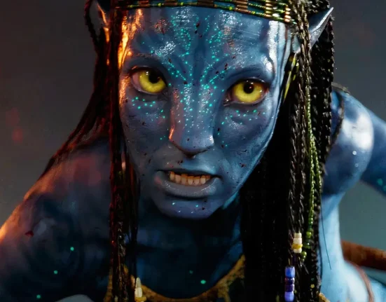 James Cameron Accusé d'Avoir Plagié le Visage d'une Fille de 14 Ans pour le Personnage Principal des Films "Avatar" à un Milliard de Dollars.