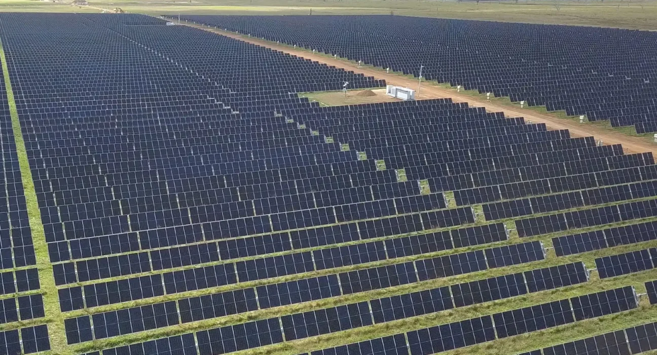 L'augmentation de 87 % de la production solaire en Nouvelle-Galles du Sud : un nouvel élan pour l'énergie renouvelable en Australie.