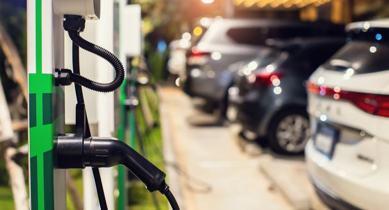 Le déploiement des bornes de recharge pour VE aux États-Unis est à l'arrêt : 96 % des fonds fédéraux demeurent inexplorés.