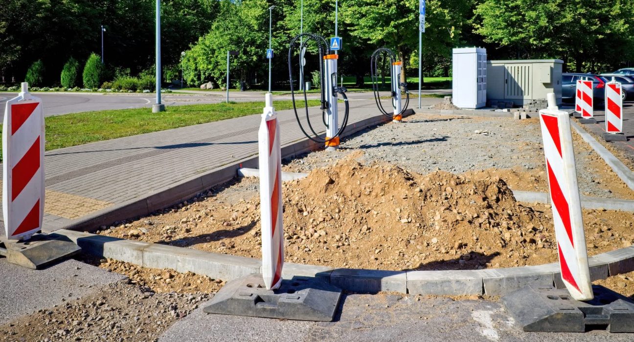 Les résidents de Californie s'unissent pour financer l'infrastructure des véhicules électriques.