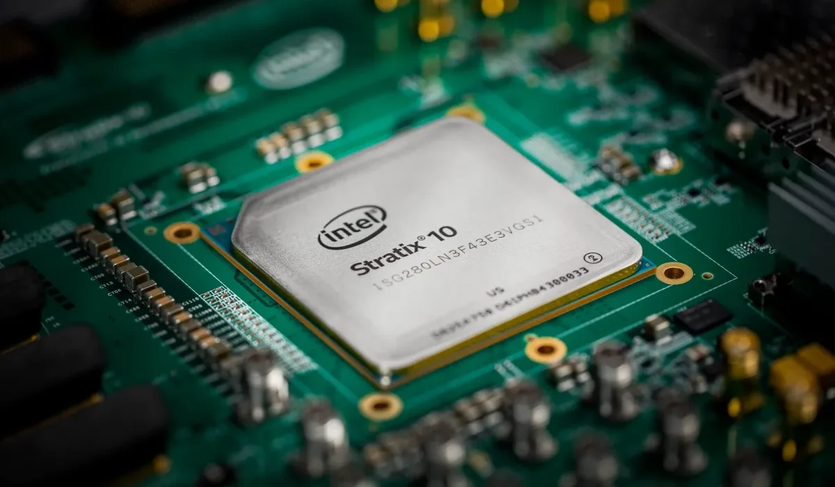 Microsoft LANCE une Nouvelle Plateforme d'Accélération du Deep Learning : Brainwave