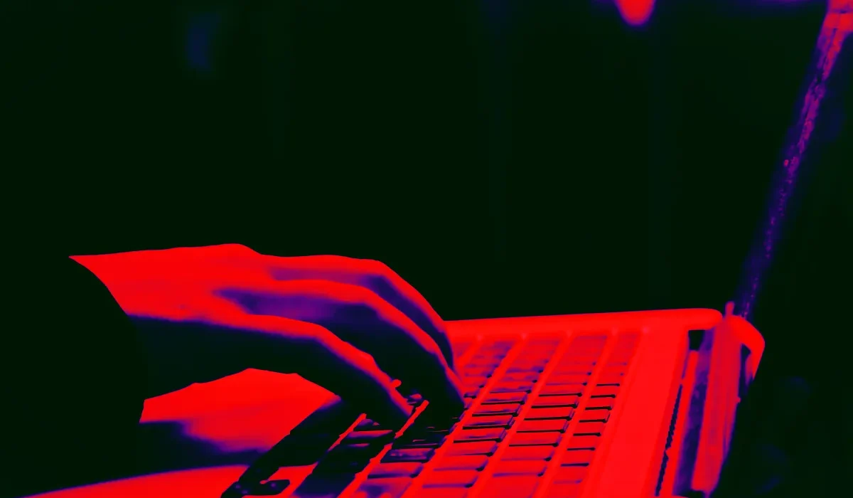 Un Groupe Malveillant Accède au Nouvel AI Mytho-Dangereux d'Anthropic.
