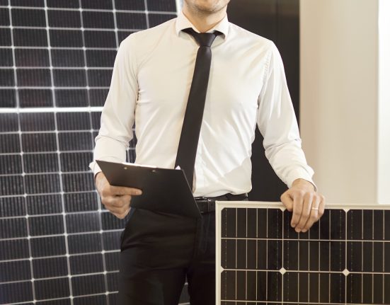 Un expert en énergie révèle comment la guerre en Iran pourrait stimuler une nouvelle dynamique d'adoption solaire