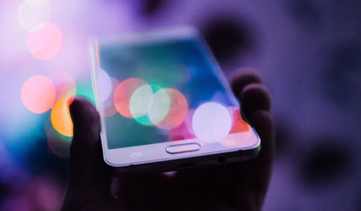 Une Application Innovante qui Transcrit Vos Conversations en Temps Réel grâce à l'IA