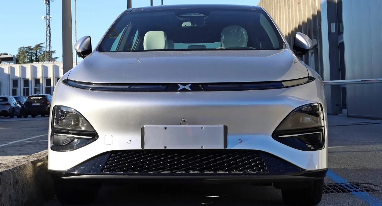 Une voiture électrique chinoise parcourt 1000 km en moins de 10 heures, pauses recharge incluses.