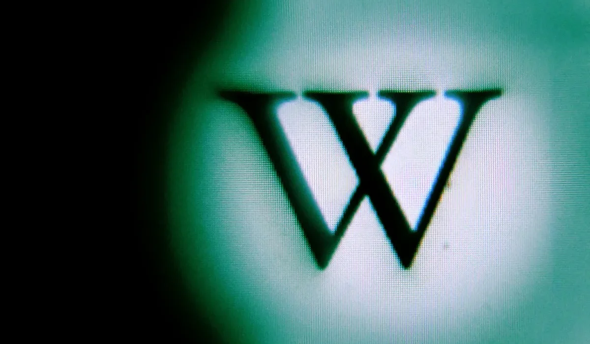 Wikipedia Signe un Accord de Rémunération Après Avoir Été Exploitée par les Entreprises d'IA