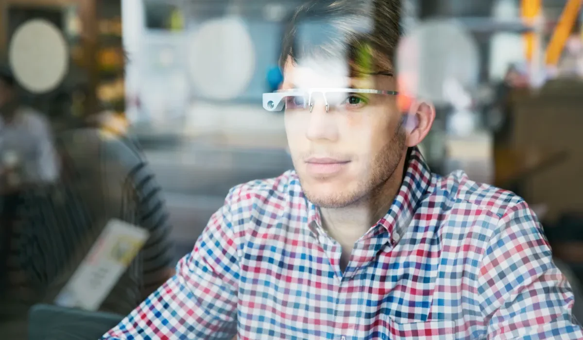 Amazon développe des lunettes connectées à Alexa et un système de sécurité domestique