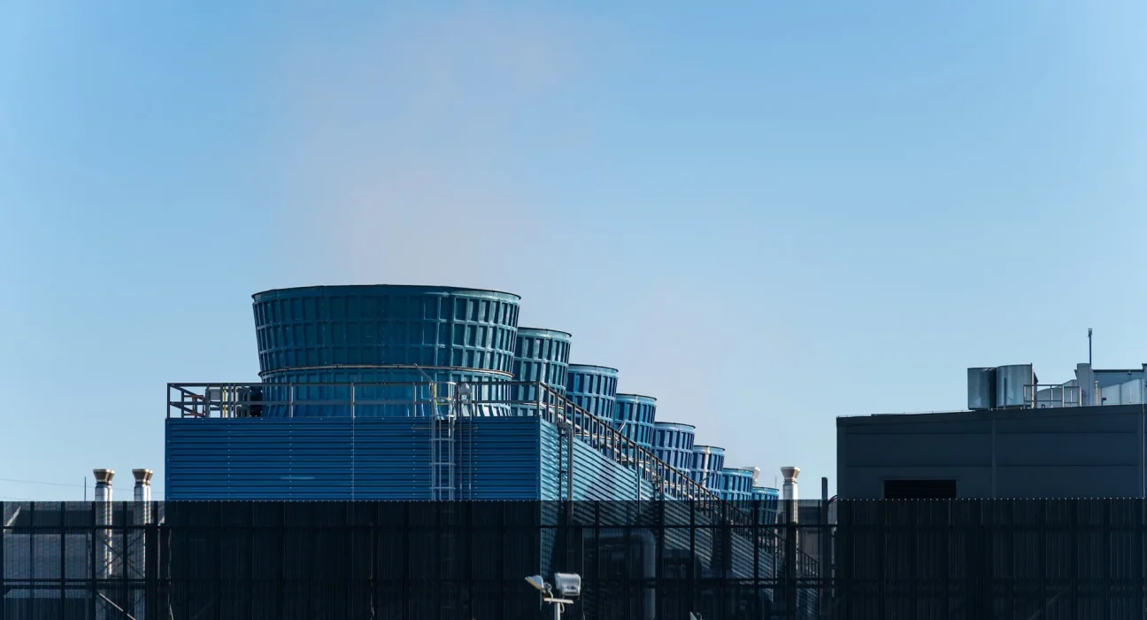 Des centres de données alimentés par l'IA poussent à des propositions de pipelines de méthane dans l'État de Washington et l'Oregon, selon un rapport.