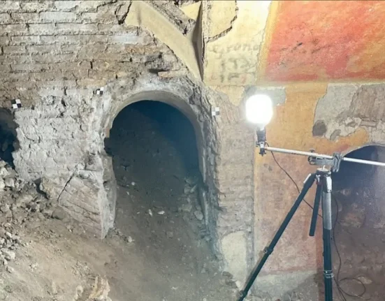 Des élèves italiens découvrent par accident une villa romaine vieille de 2 000 ans sous leur gymnase.