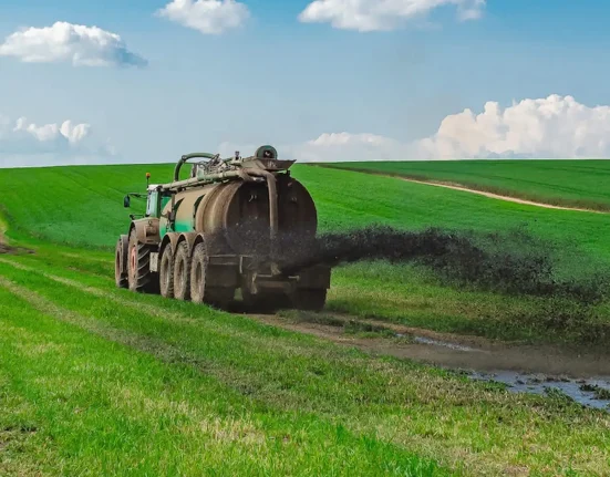 Épuisé après 13 ans, un agriculteur de l'Iowa souligne que la réglementation pourrait être la clé pour réduire le ruissellement.