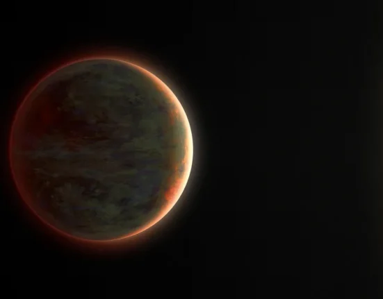 James Webb découvre un exoplanète infernale avec des crépuscules aux chimies radicalement opposées