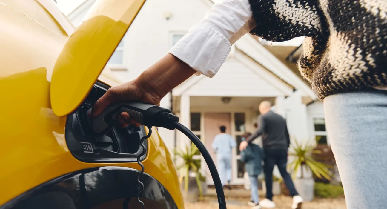 La Californie teste des véhicules électriques capables d'alimenter des maisons, de réduire les factures et de renvoyer de l'électricité au réseau.