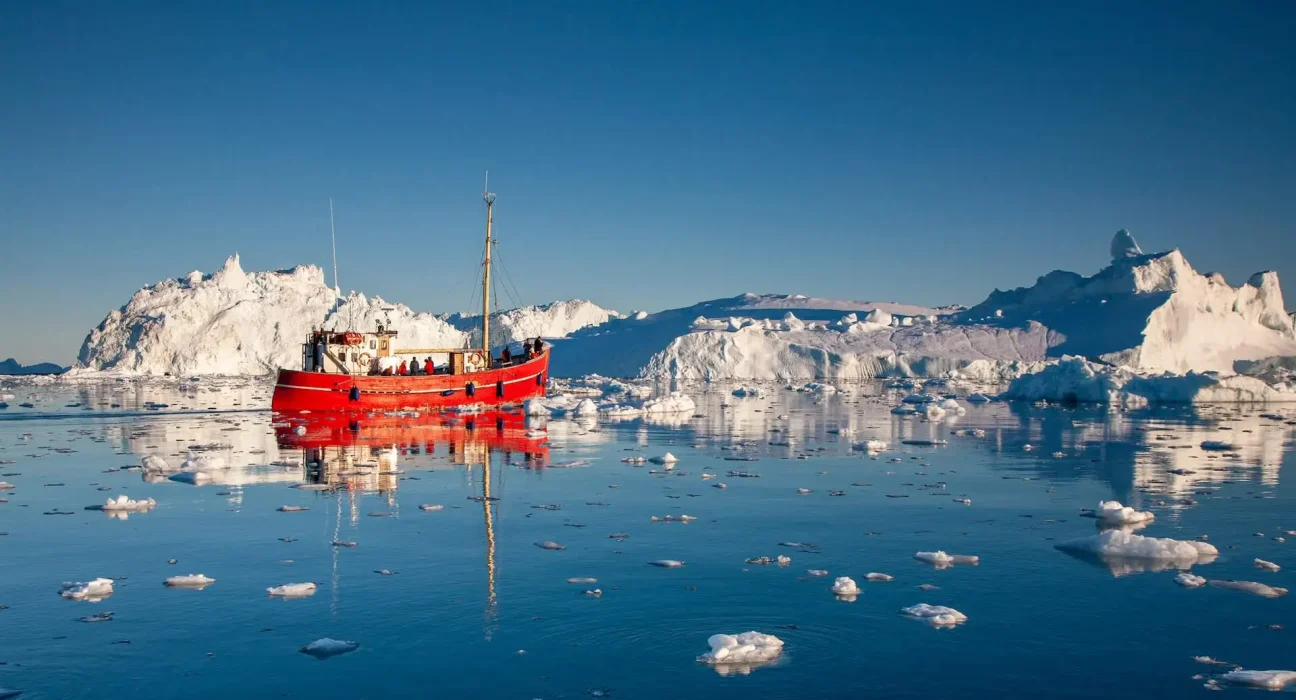 La disparition de la glace marine met en péril un nutriment essentiel dans l'Océan Arctique, avec des conséquences sur toute la chaîne alimentaire.