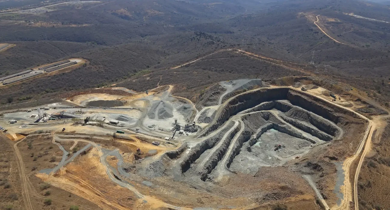 La transition du charbon en Afrique du Sud : communautés abandonnées face à l'eau acide, aux déchets toxiques et à l'absence de nettoyage.