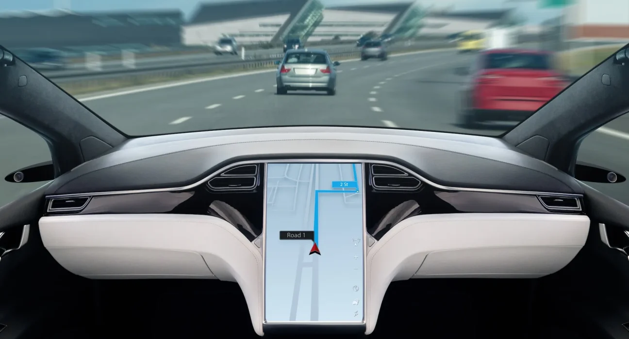 Le DOT autorise les robotaxis sans pédales sur les routes américaines, une opportunité pour Tesla au Texas
