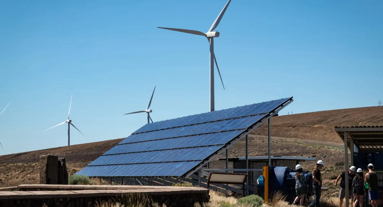 L'énergie solaire, éolienne et les batteries : une révolution énergétique en pleine accélération.