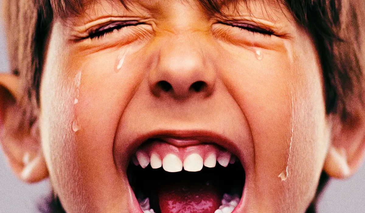 Les Enfants Plongent Dans des Colères Folles Lorsqu'on Leur Retire leurs iPads.