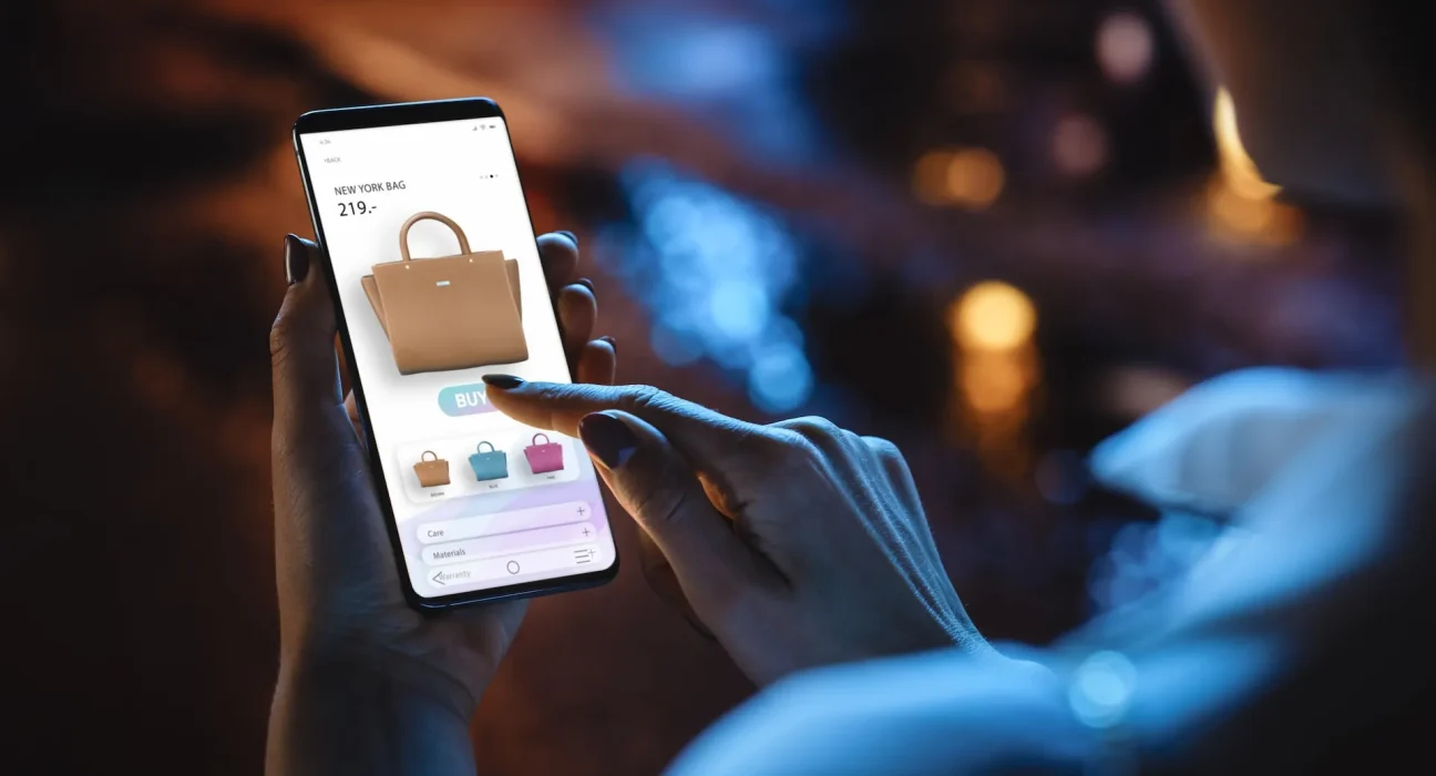 Les acheteurs se tournent vers ChatGPT pour trouver un sac à main tendance et atterrissent sur un site de contrefaçon.
