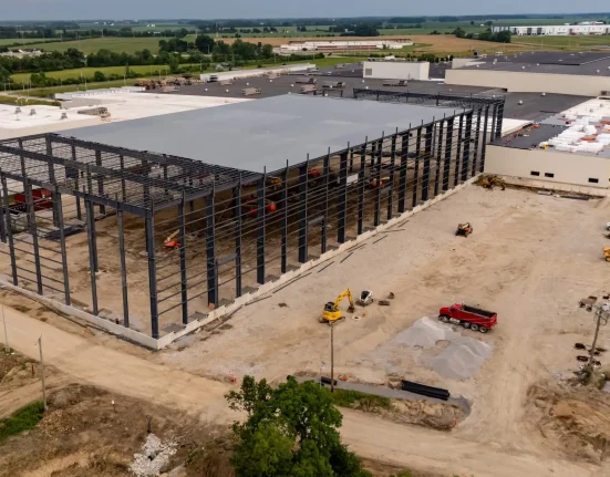 Les villes du Maine prennent l'initiative face au veto sur les centres de données.