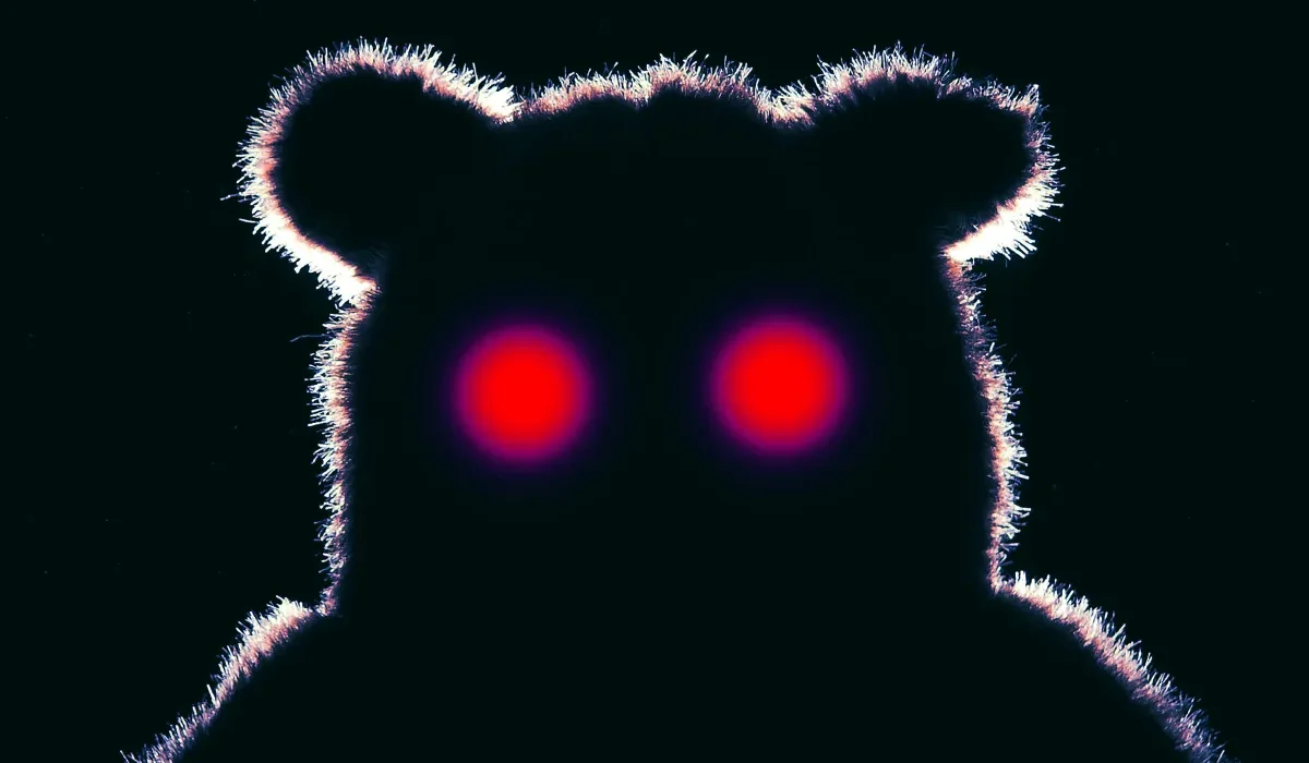 OpenAI Rétablit l'Accès à GPT pour un Ours en Peluche Conseillant des Médicaments et des Couteaux
