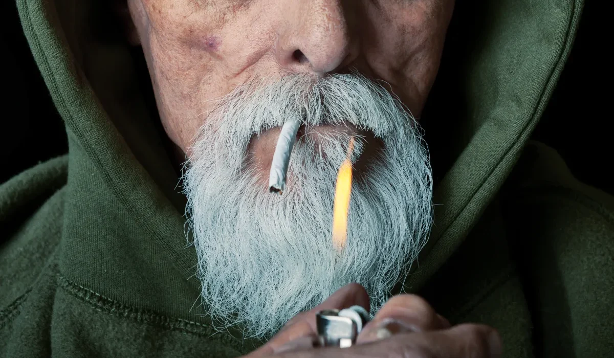 « Plus on vieillit, plus il est bénéfique de consommer du cannabis »