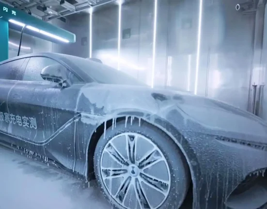 Recharge ultra-rapide : la BYD EV atteint 97% en 12 minutes, surpassant la concurrence.