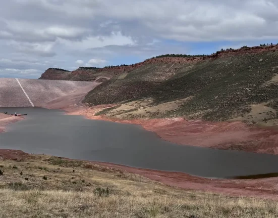 Réservoir destiné à près d'un million de Coloradans stagne à 2 % de sa capacité après la découverte d'uranium