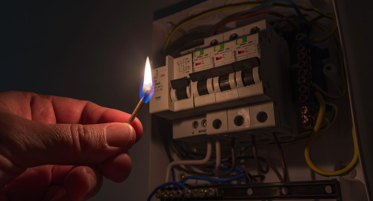 Risques sanitaires accentués après seulement 8 heures de coupure d'électricité, alors que la durée moyenne aux États-Unis est de 11 heures.