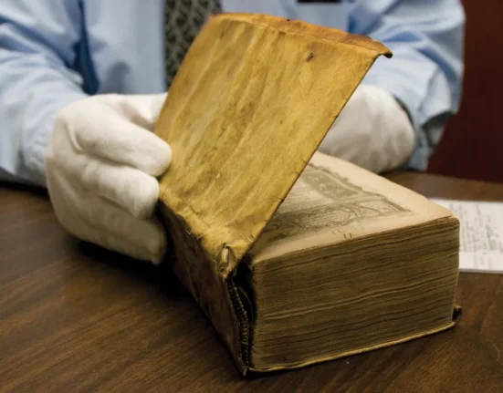 Trois récits de science : entre réalité et fiction.