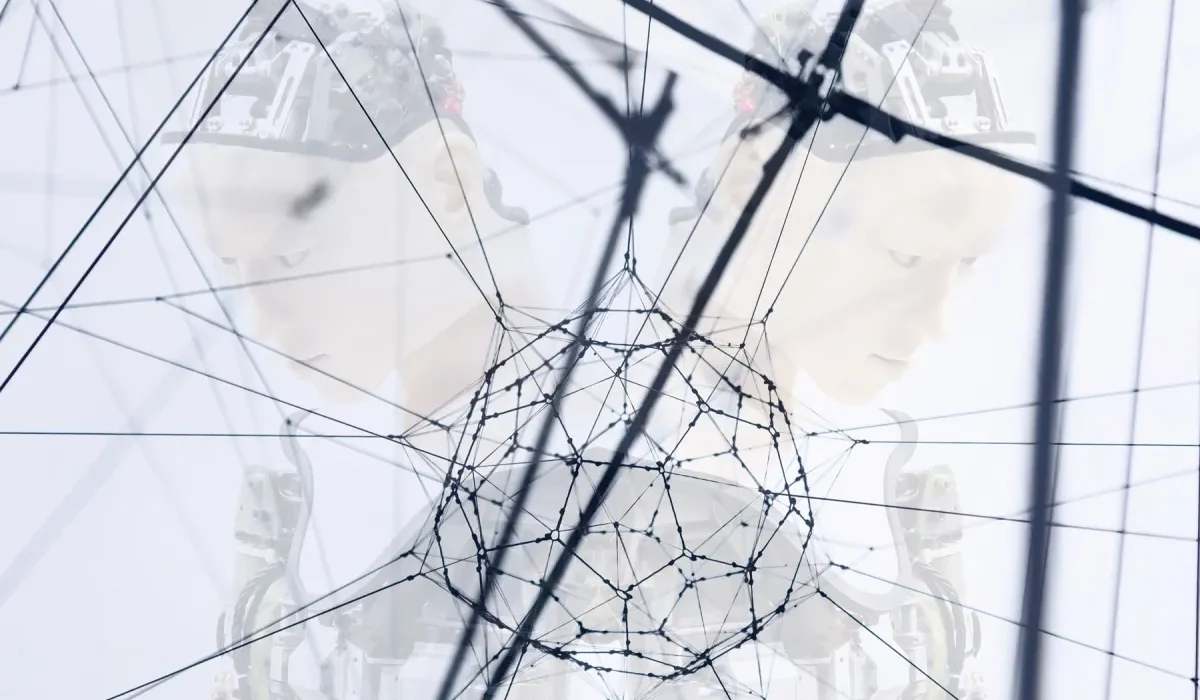Un Futuriste Renommé Propose une Fusion avec l'IA pour Sauver l'Humanité.