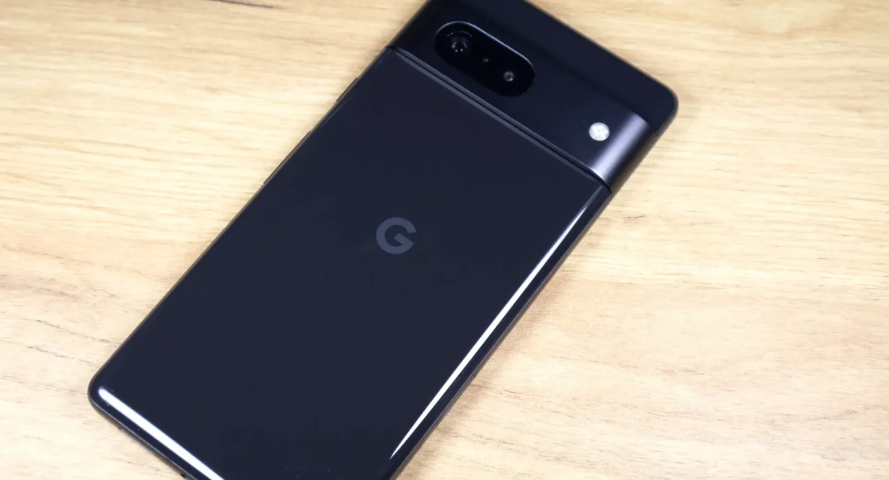Un vétéran de la sécurité de Google démissionne à cause d'un contrat avec le Pentagone, dénonçant une perte de moralité au sein de la direction.