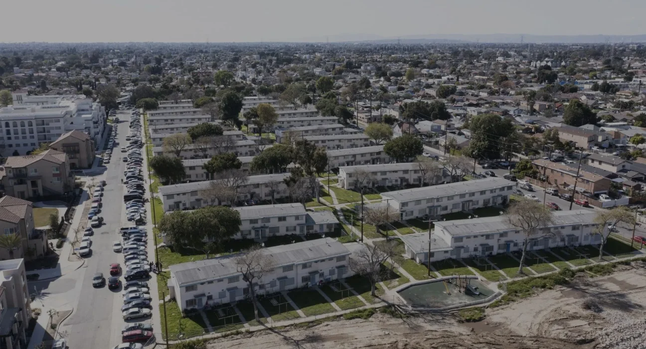 Unanimous LA : Appel urgent à une enquête après la découverte de plomb dans l'eau potable, résonnant les craintes de Flint