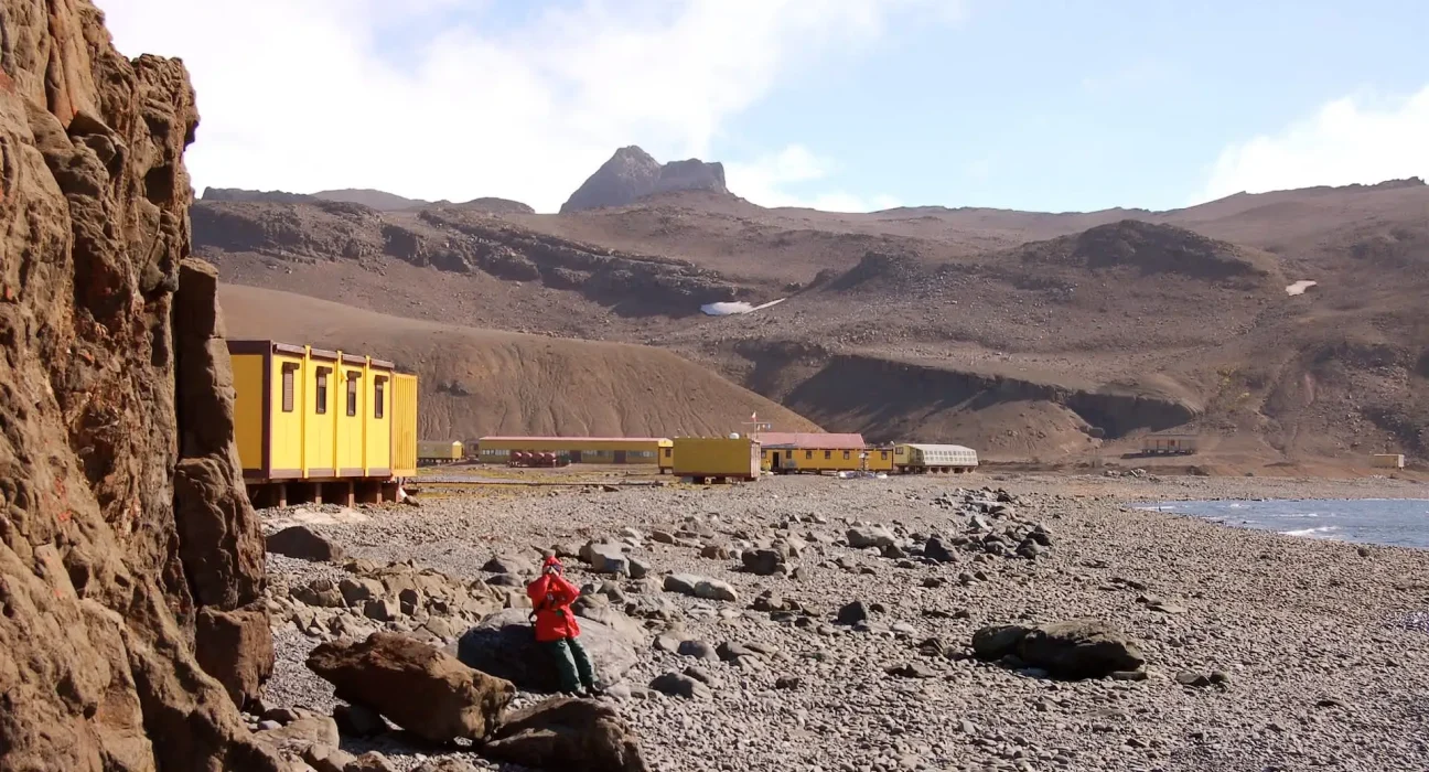 Une chaleur record en Antarctique : des températures 36 degrés au-dessus des normales, avec de rares pluies sur les glaciers