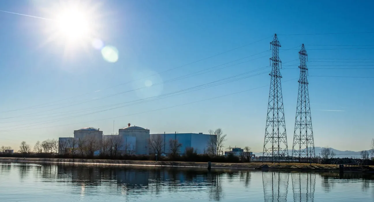 Vague de chaleur en Europe : un 'triple étranglement' des réseaux électriques face à des rivières surchauffées