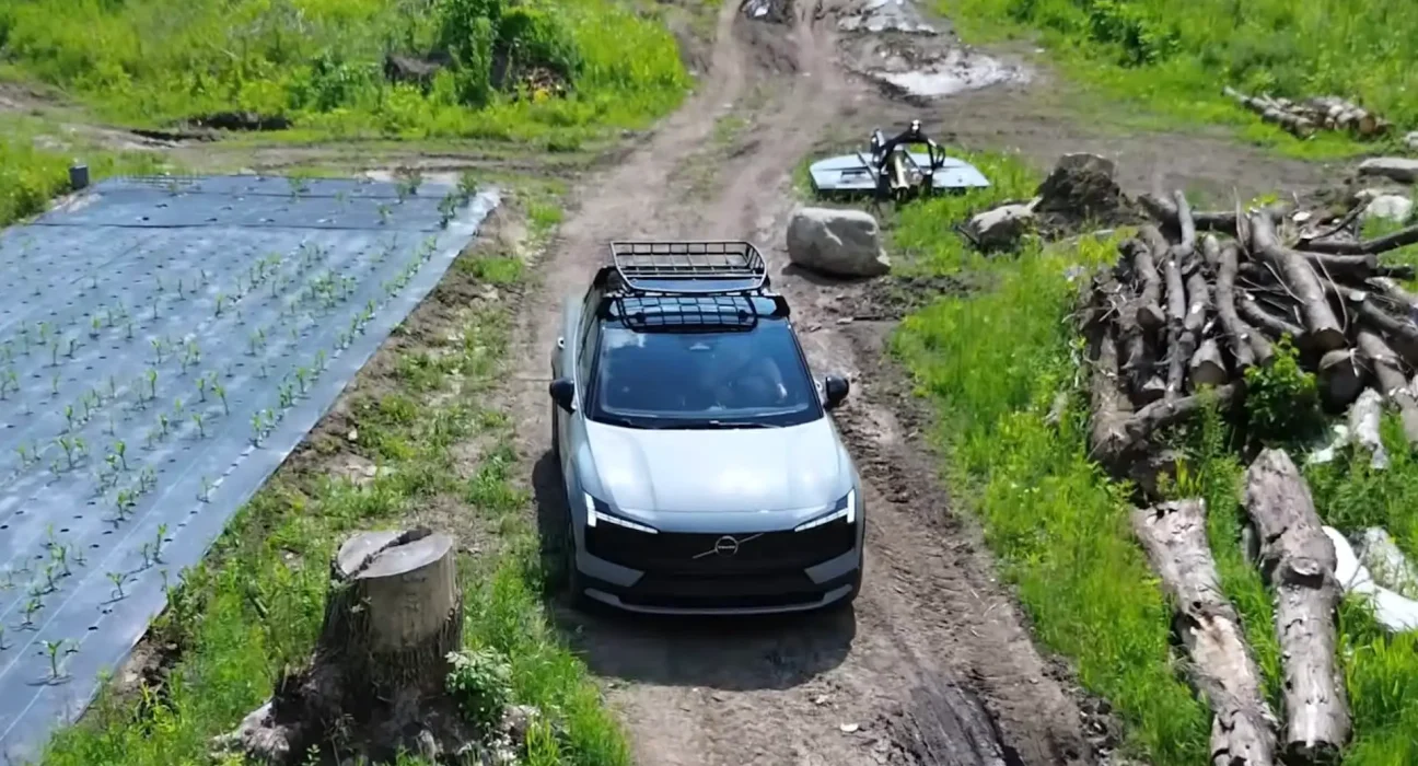 2026 Volvo EX30 Cross Country : de l'asphalte aux chemins de terre