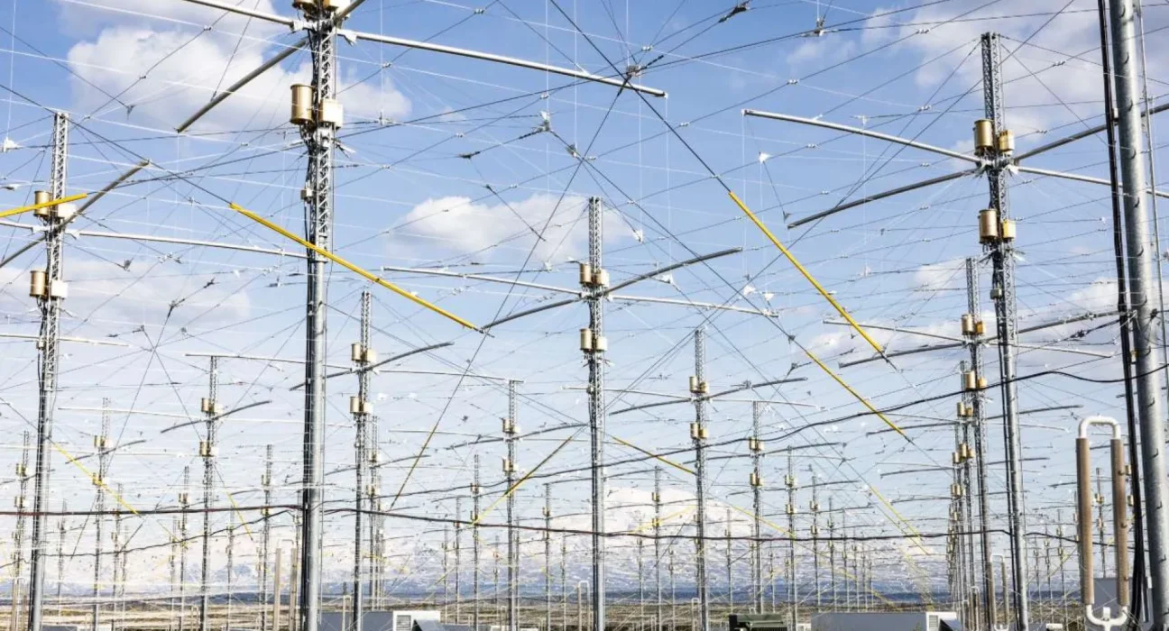 Après les séismes au Venezuela et la canicule en Europe, les théories du complot autour du HAARP renaissent