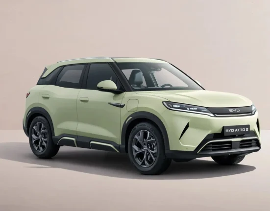 BYD refait le Atto 2 : plus de technologies, d'efficacité et un design affûté après seulement 2 ans.